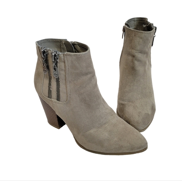 G by Guess Shayla booties Women's Size 6 M tan - Picture 1 of 11